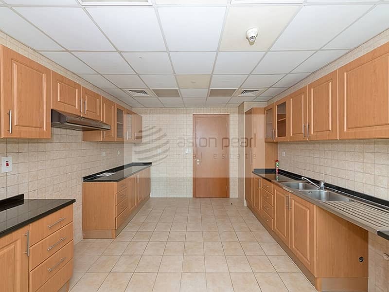 4 Large 2 Bedroom| Ready To Move In | Next to Metro