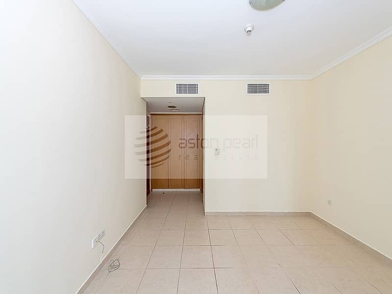 5 Large 2 Bedroom| Ready To Move In | Next to Metro