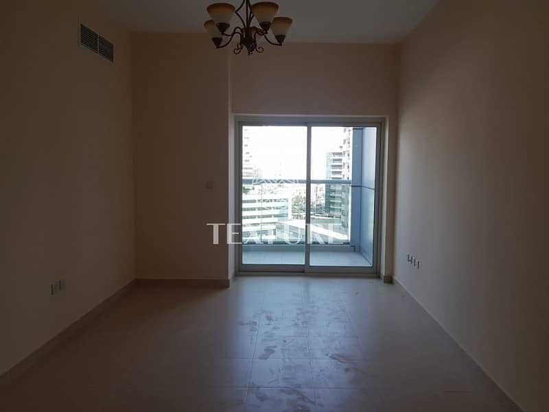 شقة في مساكن جلوبال غولف 2،جلوبال جولف ريزيدنس،مدينة دبي الرياضية 2 غرف 600000 درهم - 4698107