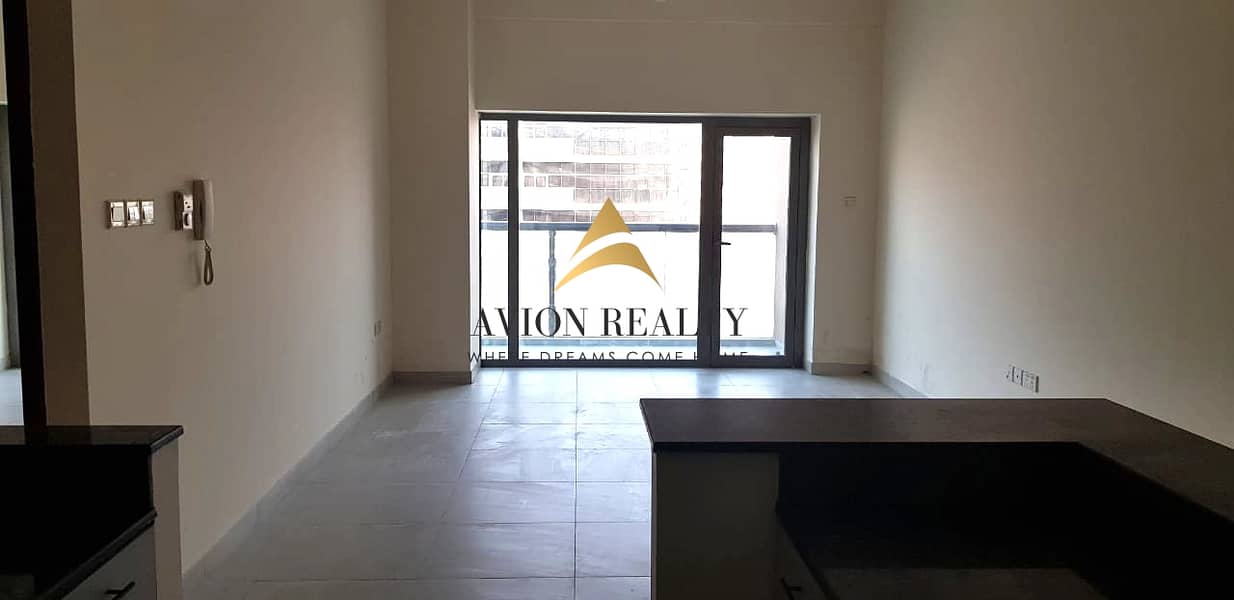 EXCLUSIVE | Massive 1BR + Store | Highly Maintained | Rented - Dubailand