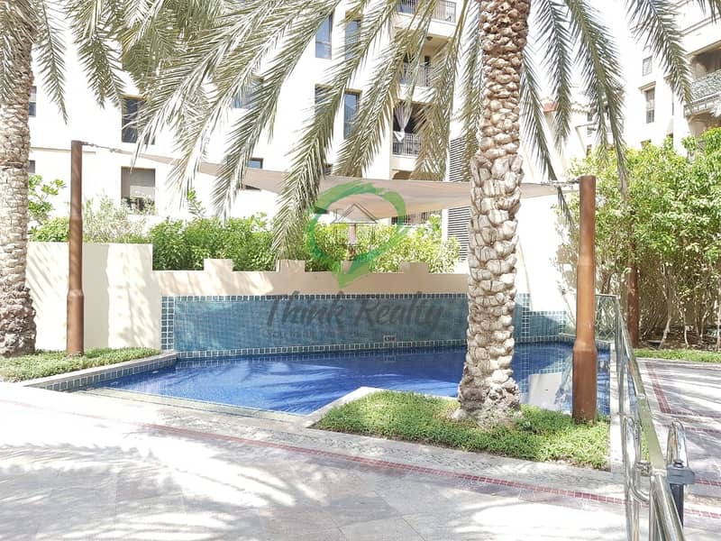 54 Spacious Apartment Cum Townhouse  With A Large  Garden Adjacent To Burj Khalifa