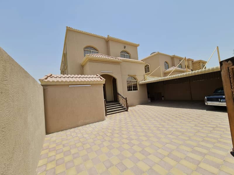 Villa for sale freehold at an excellent price and the best places in Ajman Super Deluxe finishing