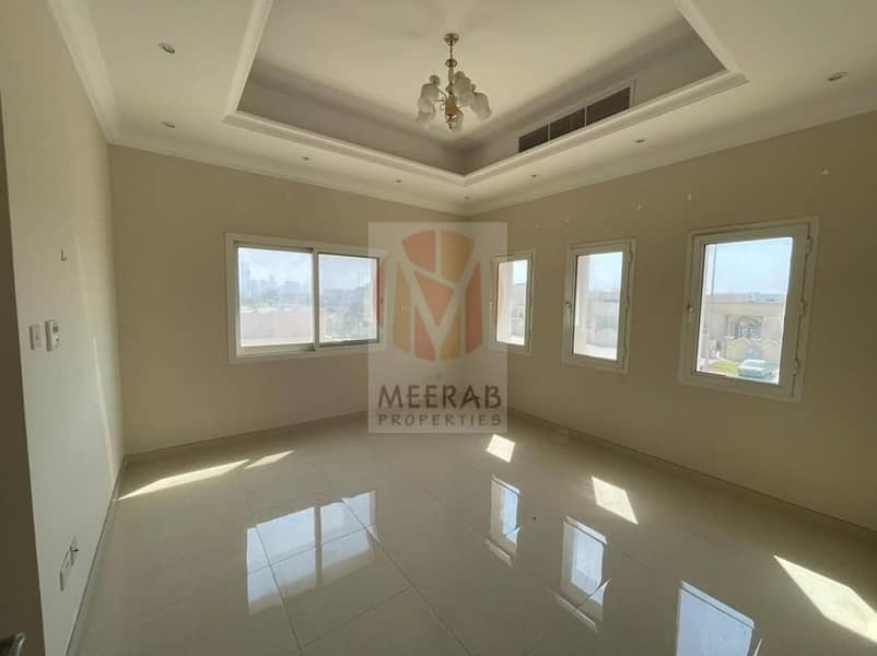 9 WELL MAINTAINED 5 BHK VILLA WITH PVT GARDEN