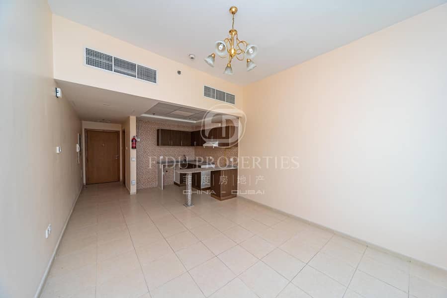 6 Lowest Price | Bright Apartment |Spacious Layout