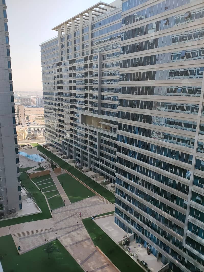 Квартира в Комплекс Дубай Резиденс，Скайкортс Тауэрс, 2 cпальни, 430000 AED - 5018160