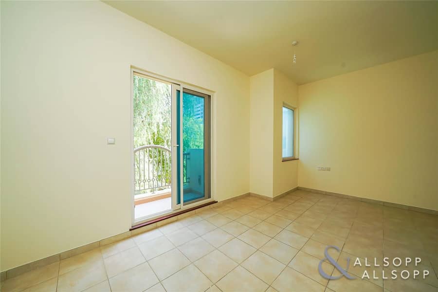 8 Park Backing | Vacant On Transfer | 4 Beds