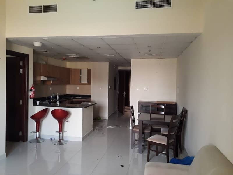 6 Well Maintained Studio Apartment With Great View