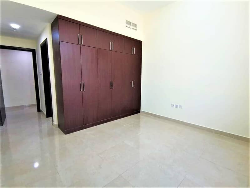 15 SB | Brand New 3BEd+Maid+Laundry With Closed Kitchen