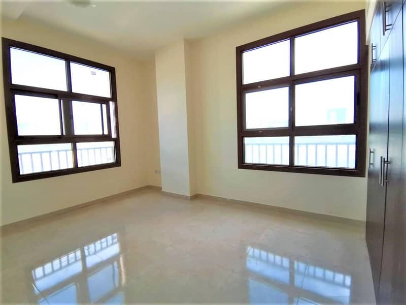 33 SB | Brand New 3BEd+Maid+Laundry With Closed Kitchen