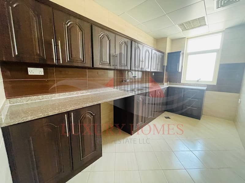 7 Magnificent Apartment Near UAE University