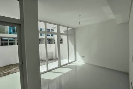 Townhouse 3BR Ready To Move In