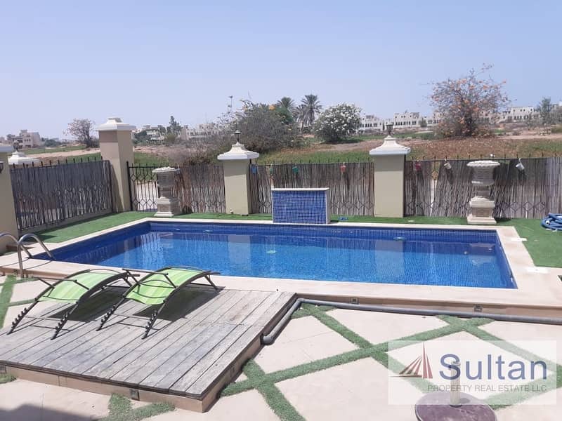 Lovely Upgraded 4 Bedroom Lagoon View With Pool