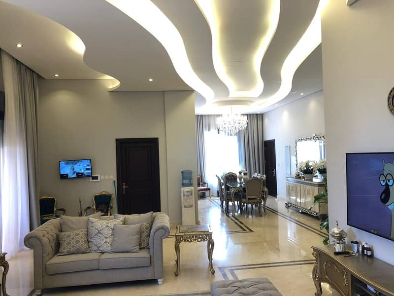 For sale two villas, super deluxe finishing, with furniture in Al Hoshi, Sharjah