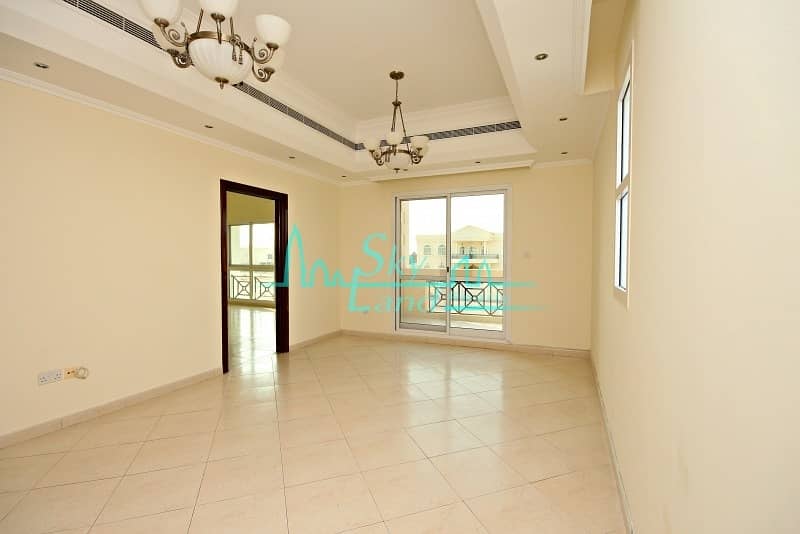 12 Very spacious 4 bed | Garden |  Shared  pool | Gym