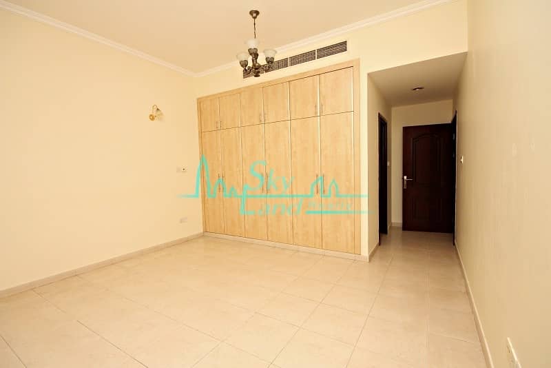 15 Very spacious 4 bed | Garden |  Shared  pool | Gym