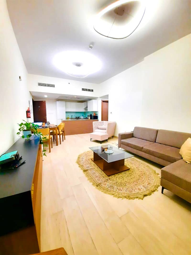 位于阿尔贾达法住宅区，阿齐兹阿利耶公寓 1 卧室的公寓 52000 AED - 5209361