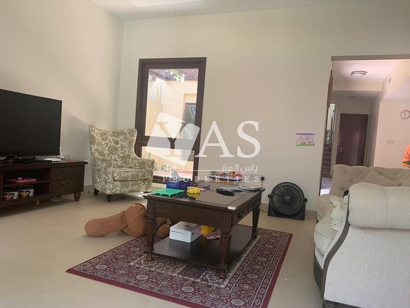 3 Outstanding | Maid + Study | Private Beach