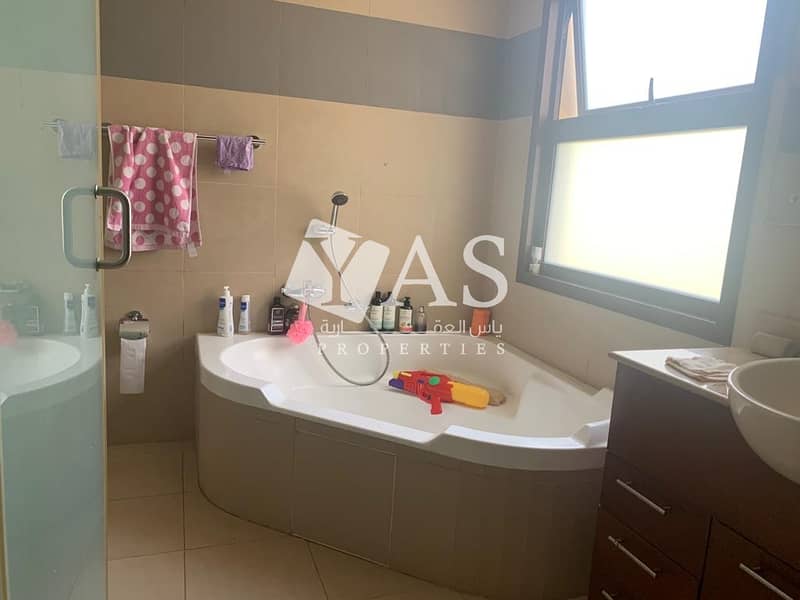 11 Outstanding | Maid + Study | Private Beach