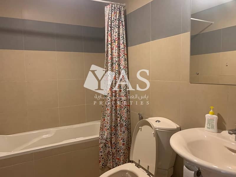 31 Outstanding | Maid + Study | Private Beach