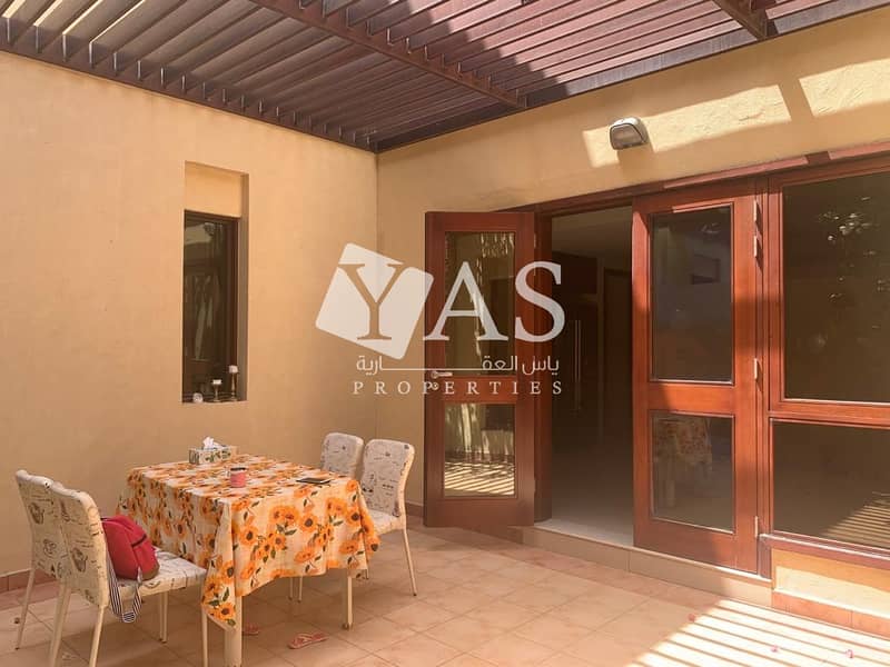 35 Outstanding | Maid + Study | Private Beach