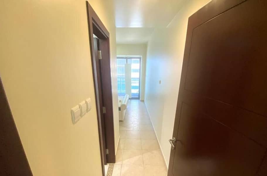 4 HIgh Floor | Partial Palm View | 1 Bedroom