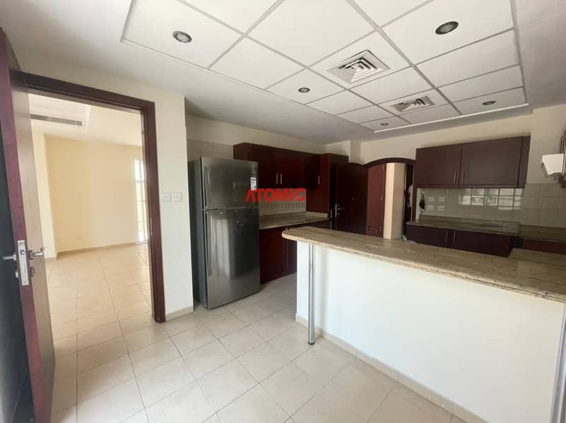 11 Well Maintained |1 Bedroom + Study