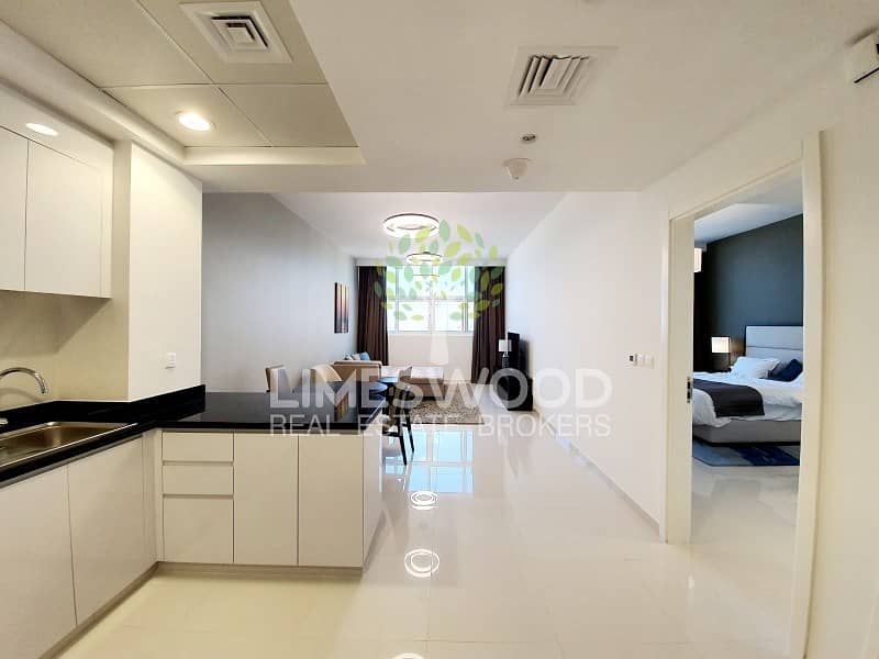7 Skyline Sunset View | Furnished 1BR, Glass Terrace