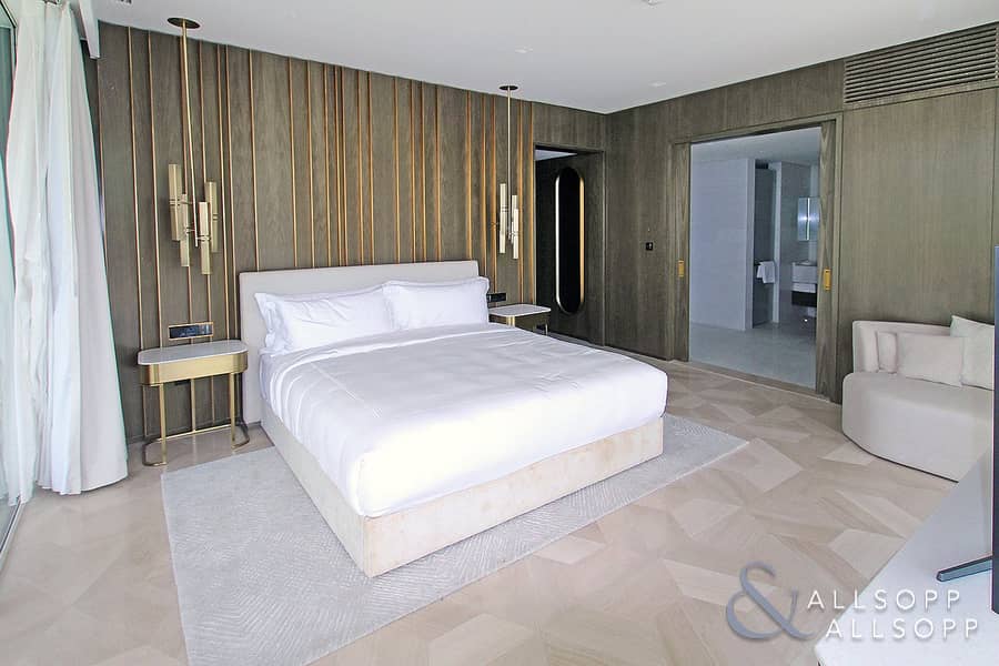 5 Extremely Rare | Townhouse | Private Garden
