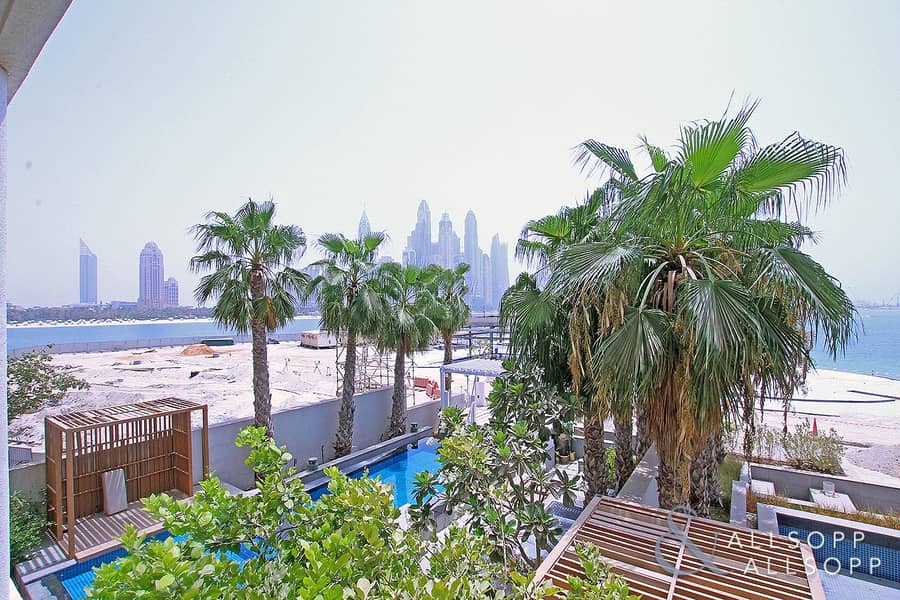 15 Extremely Rare | Townhouse | Private Garden