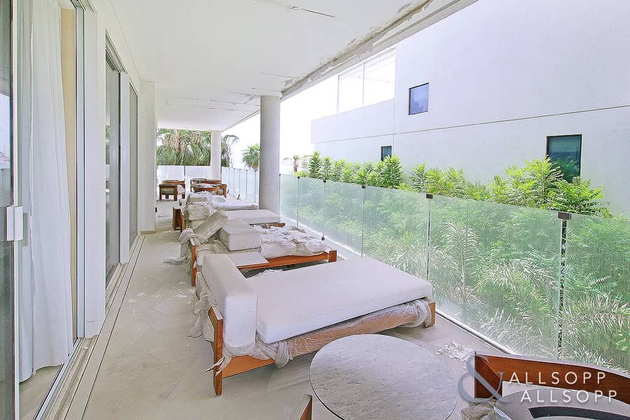 16 Extremely Rare | Townhouse | Private Garden