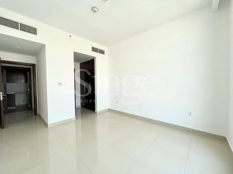 5 Big Terrace I Higher floor I Excellent layout and open view