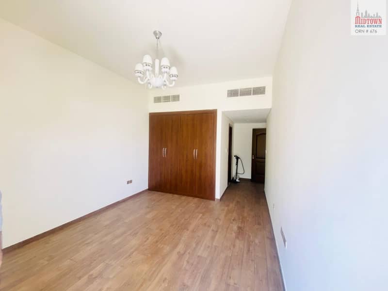 4 Corner 4Br+maid stunning townhouse available for rent in The polo