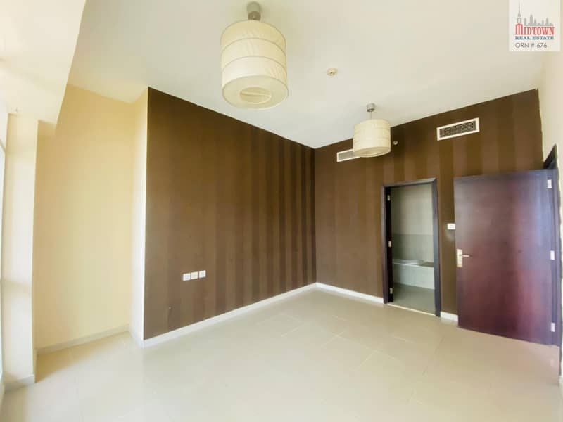6 Next to metro | Full lake view apartment available for rent in JLT