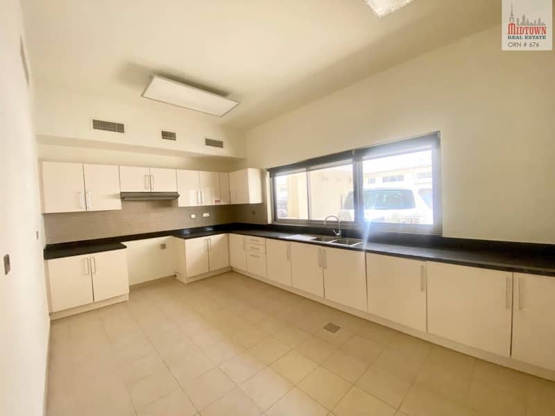 11 Corner 4Br+maid stunning townhouse available for rent in The polo