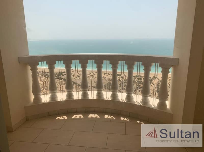 2 Lovely Studio  Sea View  in  RB1  Walk-able to Beach