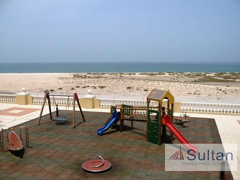 13 Lovely Studio  Sea View  in  RB1  Walk-able to Beach