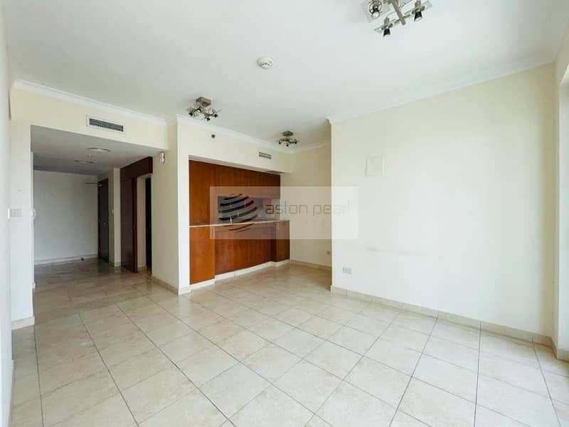 Unfurnished 1 Bedroom |High Floor | Fairways North