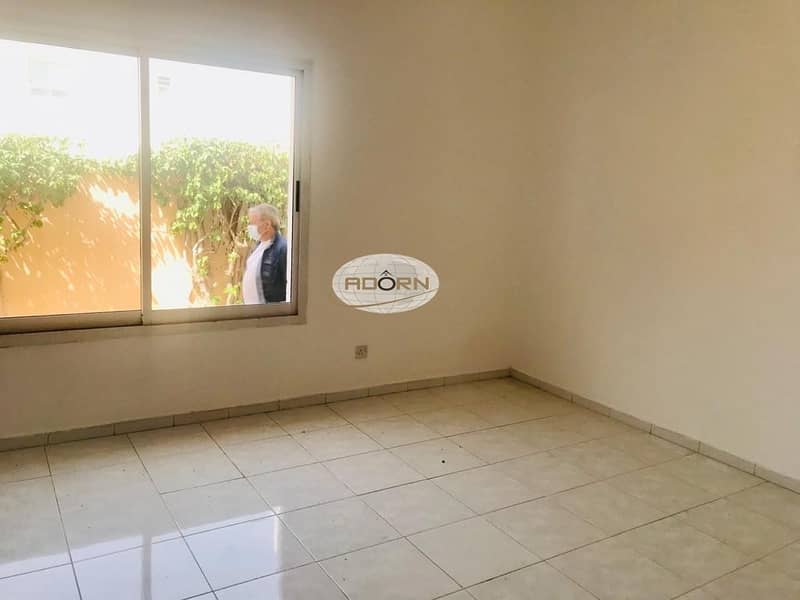 16 Excellent 3 bedroom plus maid single storey villa with shared pool in Umm Suqeim 2