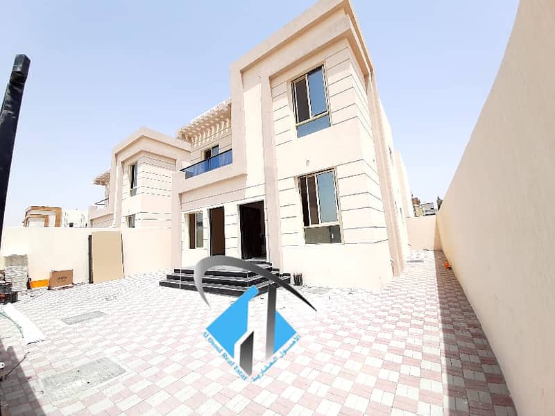 For urgent sale, villa on the asphalt street, with a wonderful and unique design, with a suitable area and close to the mosque, and all services at