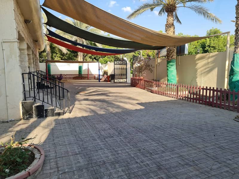 *** COMMERCIAL/RESIDENTIAL – Spacious 5BHK Single storey Villa in Al Shahba Area, Sharjah