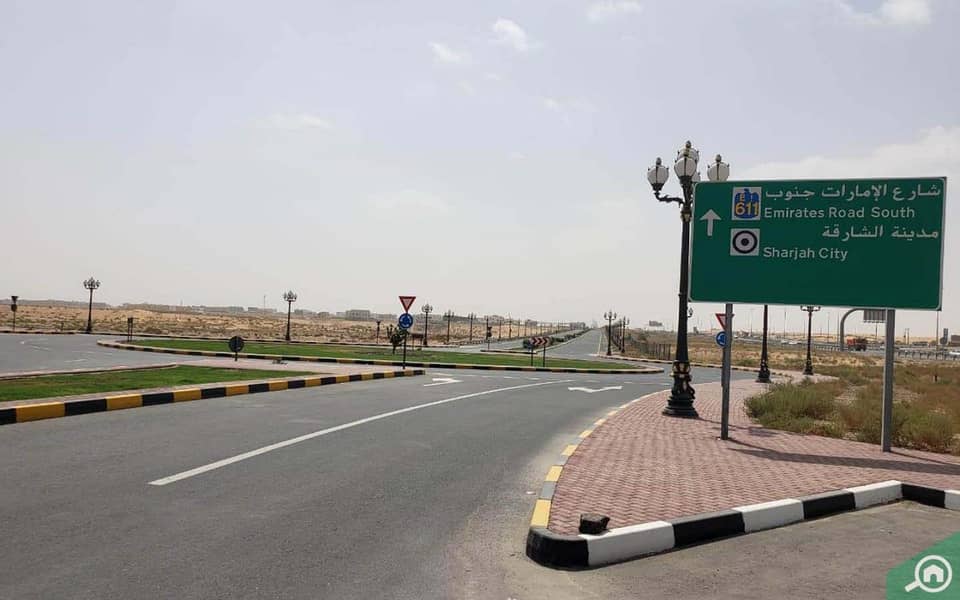 land for sale of the Sharjah / Al Tai -  11300 square feet - 950 thousand dirhams Negotiable