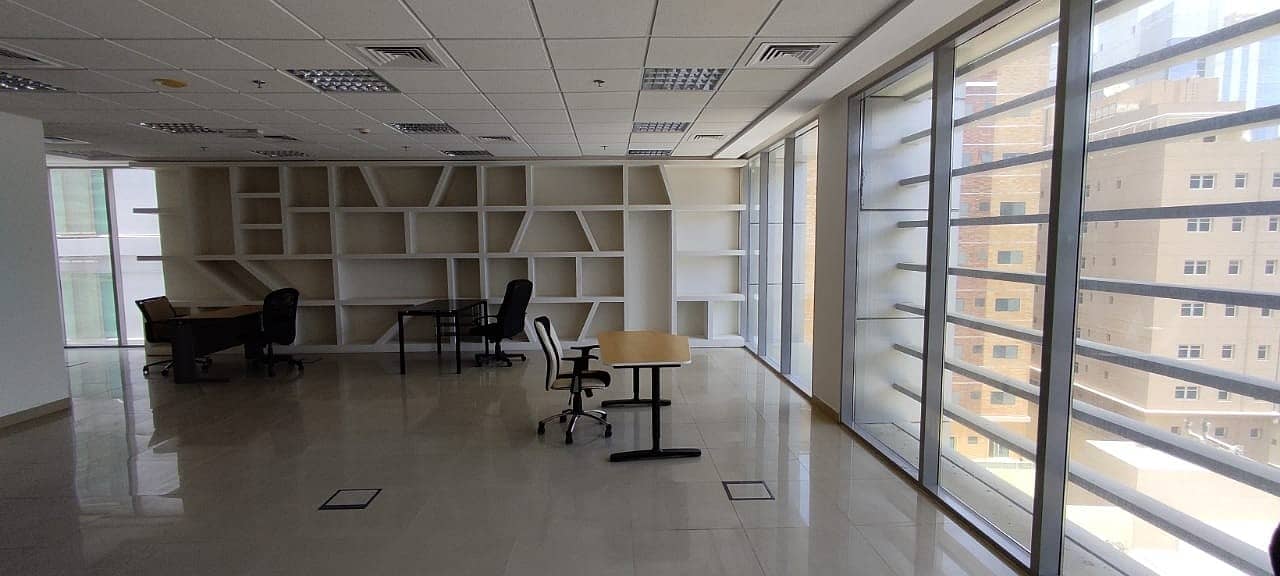 10 Huge Office Space for Rent | 55K AED Anually - 40 AED per square feet