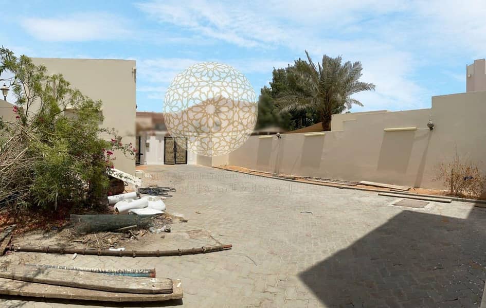 5 EXCLUSIVE PROPERTY!! 5 MASTER BEDROOM SEMI INDEPENDENT VILLA WITH DRIVER ROOM AND KITCHEN OUTSIDE FOR RENT IN KHALIFA A
