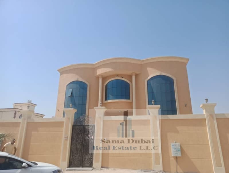 Villa for rent in Al-Raqeeb, Super Deluxe finishing, large areas, upscale area, close to all services, and behind the hyper nesto, in front of the mos