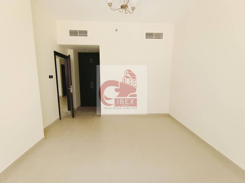 5 30 DAYS FREE BRAND NEW VIEW OF SHEIKH ZAYED ROAD WITH ALL AMENITIES