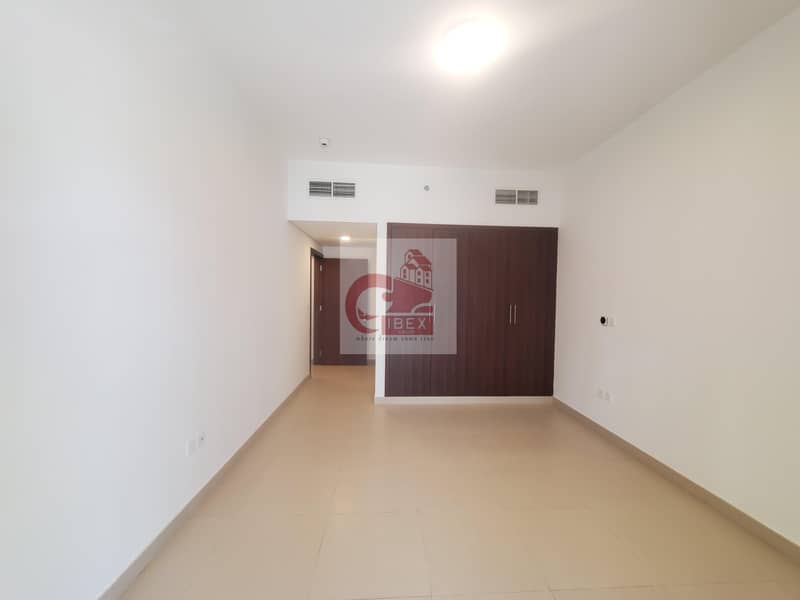 3 Like brand new 2bhk with 30 days all facilities  on sheikh zayed road Dubai