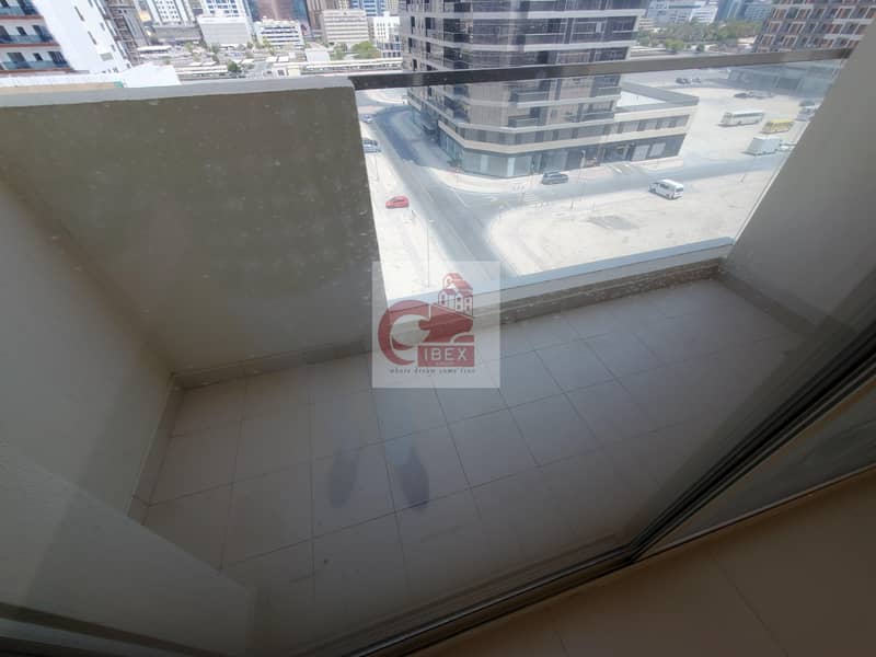 11 Like brand new 2bhk with 30 days all facilities  on sheikh zayed road Dubai