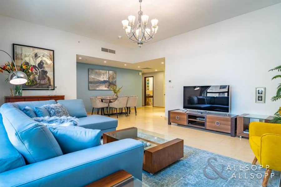 6 2 Bed | Partially Upgraded | Marina View