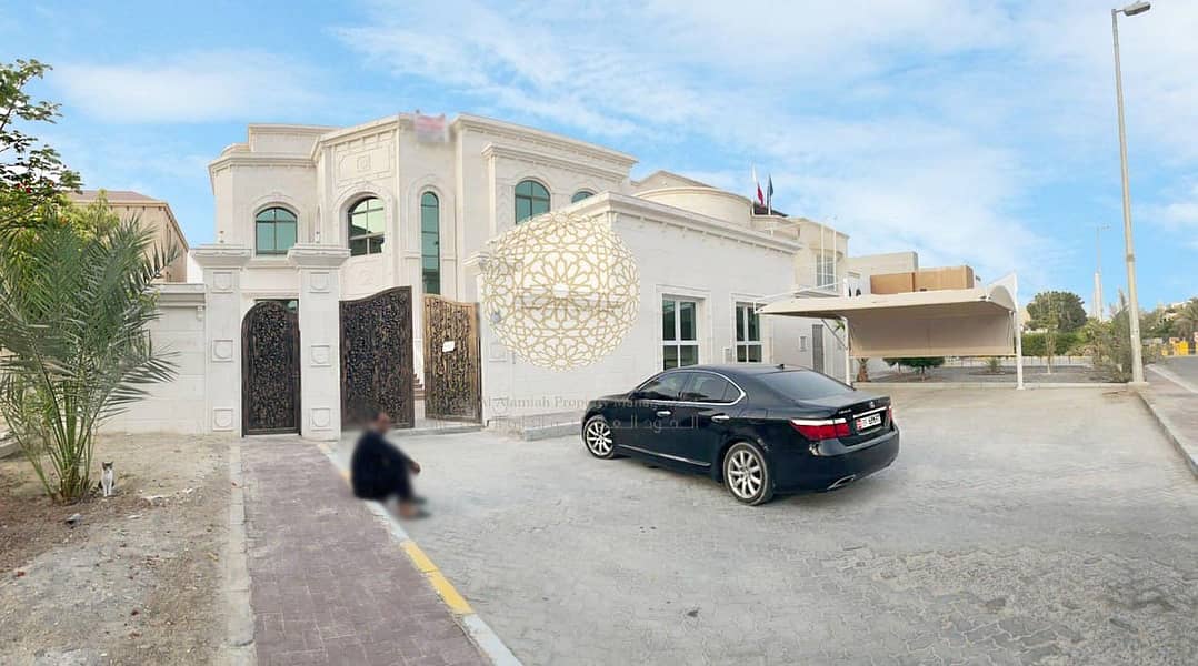 SUPER DELUXE LUXURY FINISHING INDEPENDENT VILLA WITH 6 MASTER BEDROOM AND DRIVER ROOM FOR RENT IN AL MAQTAA