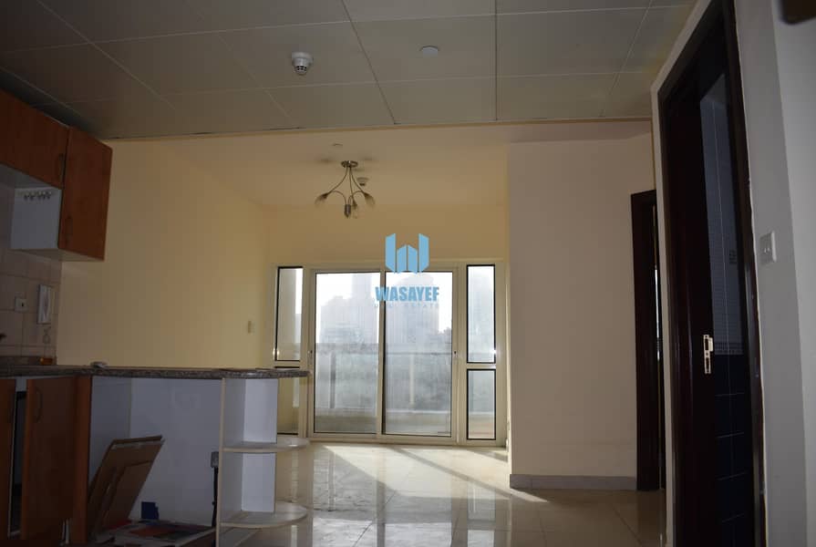 9 2BHK + BALCONY | UNFURNISHED | MULTIPLE CHEQUES
